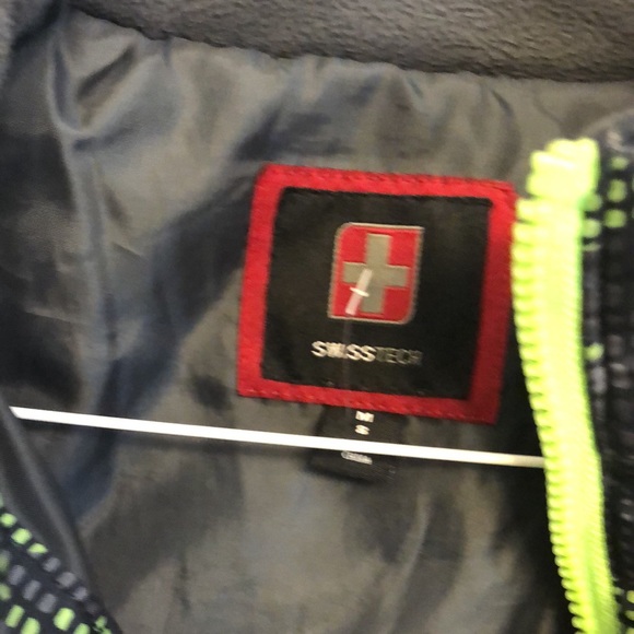 Swiss Tech Boys Camo Coat Size M - Picture 6 of 11